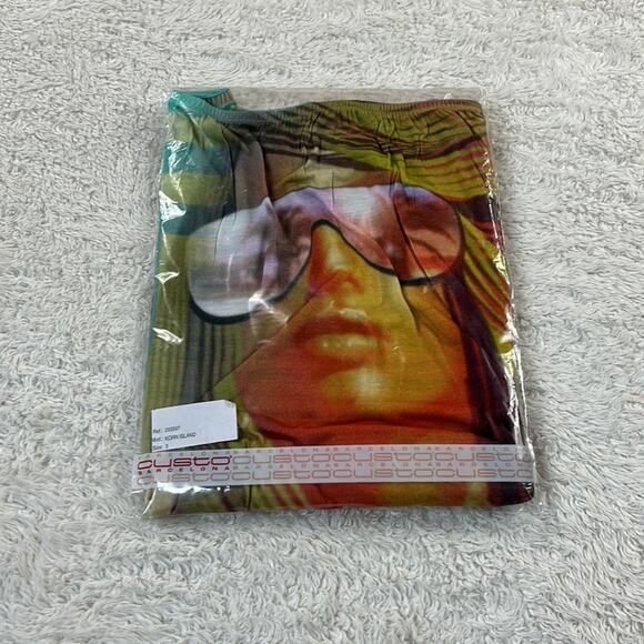 Custo Barcelona Korn Island graphic print pencil skirt, NWT size 40 or med - Picture 8 of 8